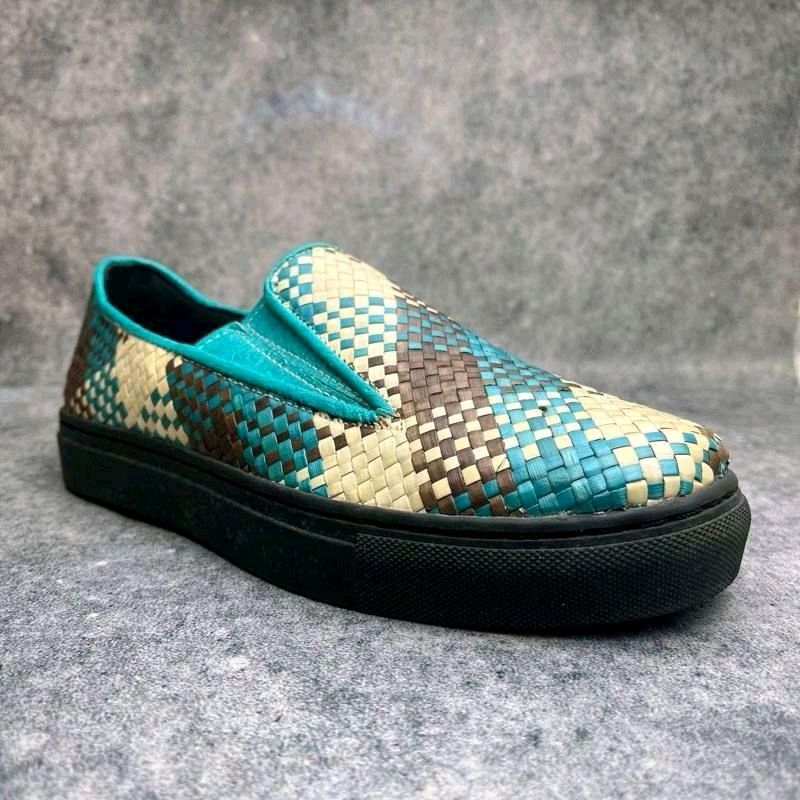 AA LEATHER Slip-On Anyam Daun Talas Premium | Eco-Friendly & Fashionable | Unik & Nyaman