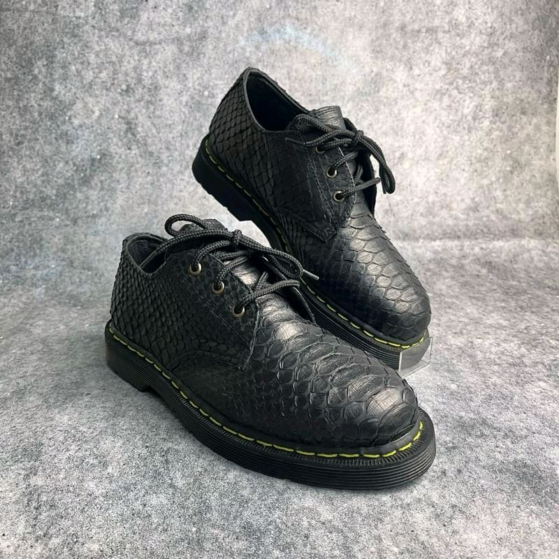 AA LEATHER Sepatu Kulit Ular Asli "Python Scale" Custom Handmade | Desain Inspired by Classic Boot Style | Jahitan Kuning Unik