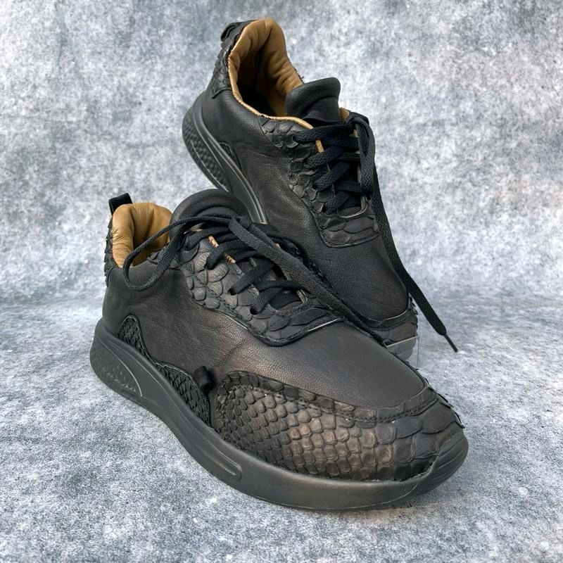 AA LEATHER Sepatu Pria Kulit Ular Asli Handmade – Sneakers Casual Eksklusif Bahan Kulit Domba – Nyaman & Stylish