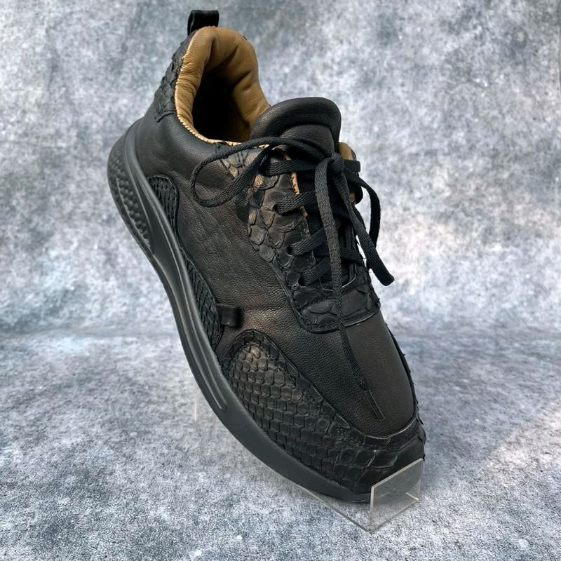 AA LEATHER Sepatu Pria Kulit Ular Asli Handmade – Sneakers Casual Eksklusif Bahan Kulit Domba – Nyaman & Stylish