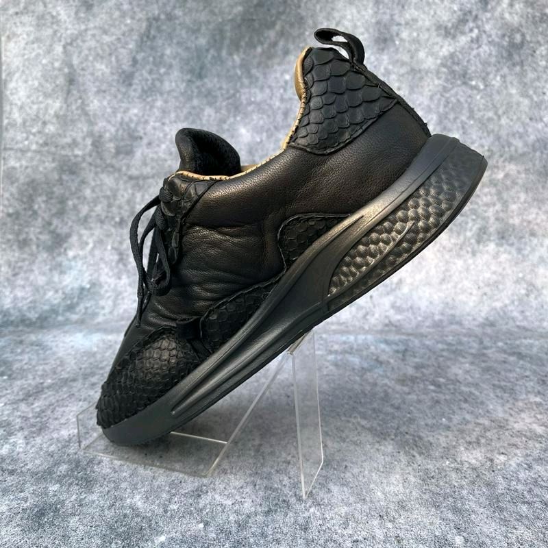 AA LEATHER Sepatu Pria Kulit Ular Asli Handmade – Sneakers Casual Eksklusif Bahan Kulit Domba – Nyaman & Stylish