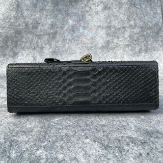 Luxury Genuine Leather Handbag – Lambskin Lining, Elegant & Exclusive